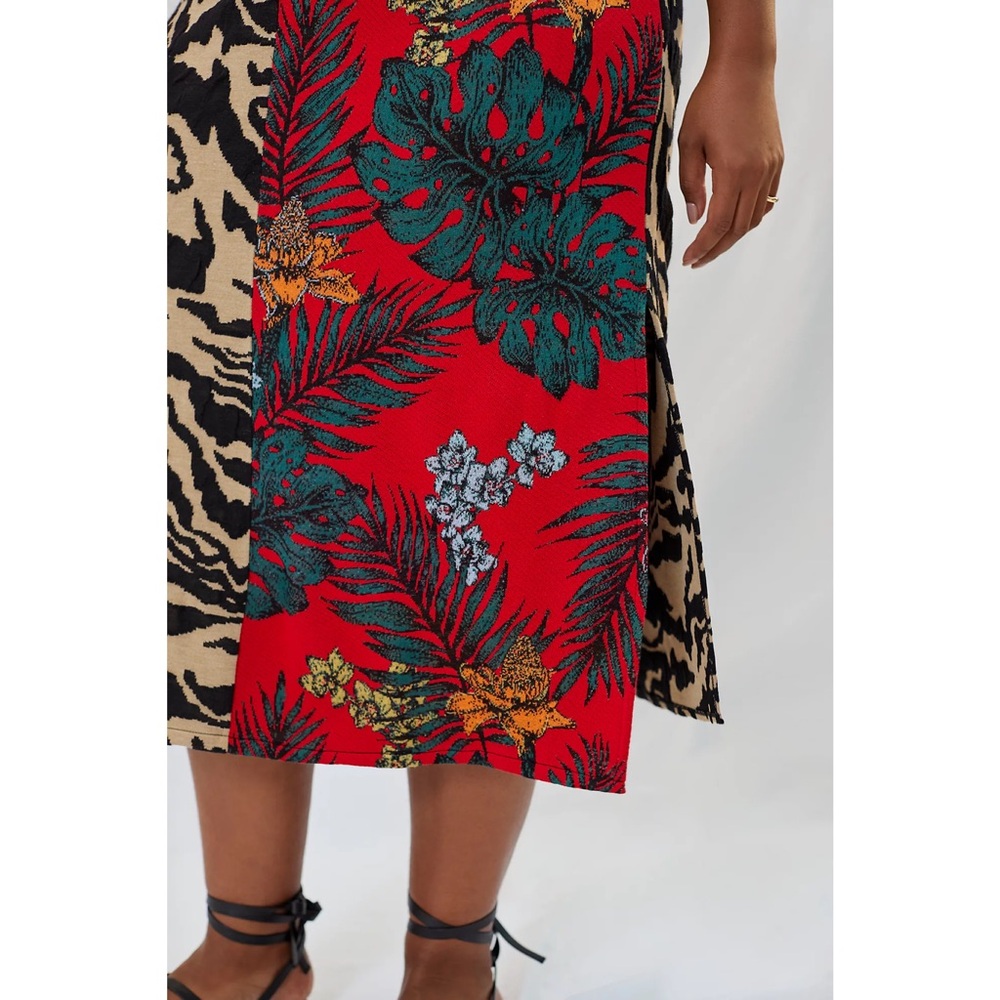 Anthropologie | Red and Black Contrast Sweater Safari Patterned Midi Skirt ~ XL - Picture 2 of 11